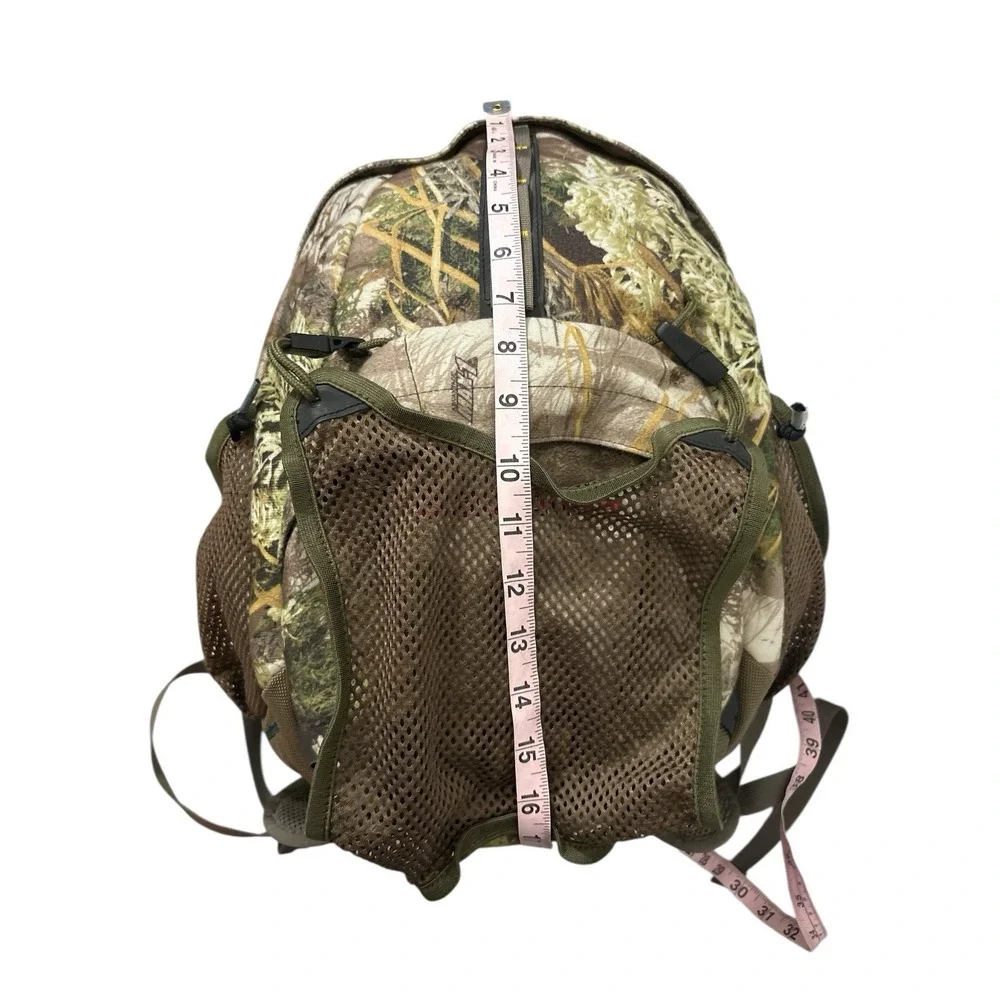 Badlands Hyper‎ Hydro Pack Lightweight Day Pack